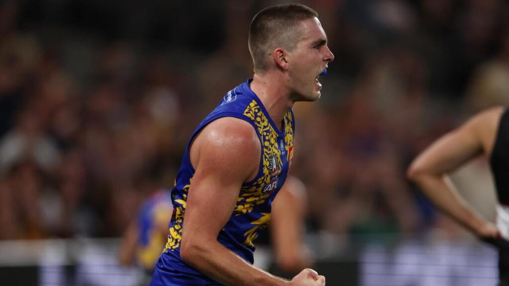 Eagles go on the defensive with out-of-form forward