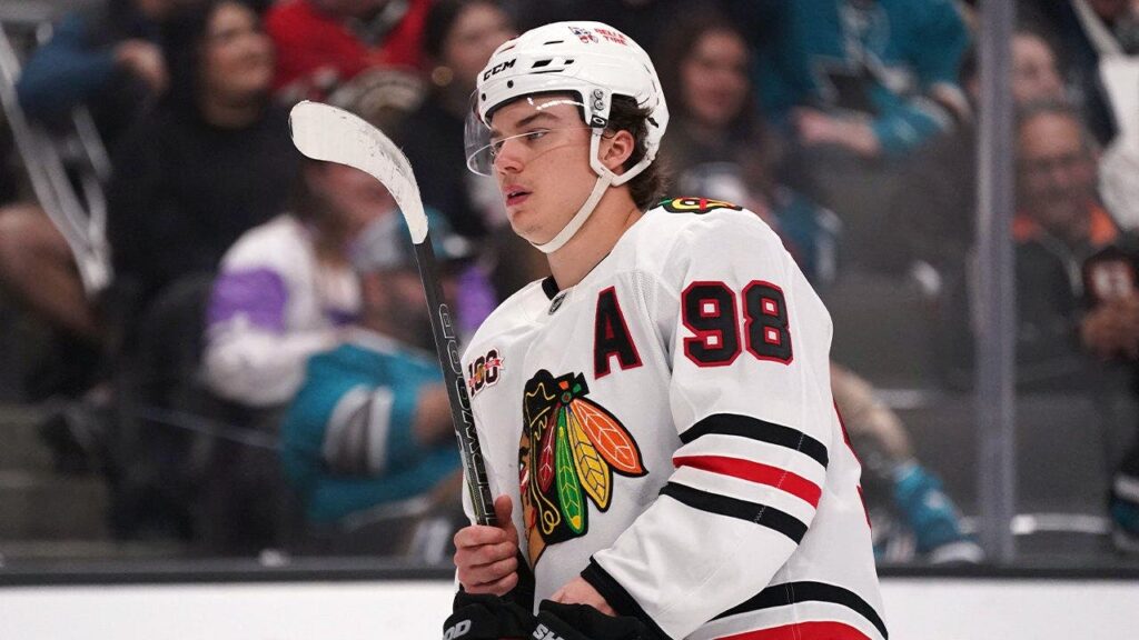 Blackhawks’ Connor Bedard undergoes shoulder surgery, out for 4 months