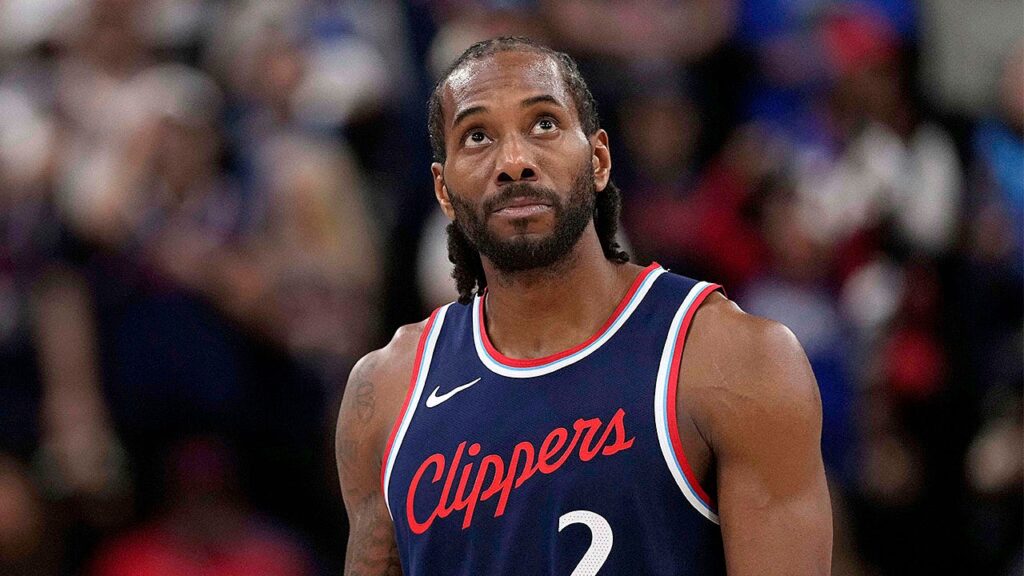 Kawhi Leonard traded to Raptors from Clippers in blockbuster NBA deal