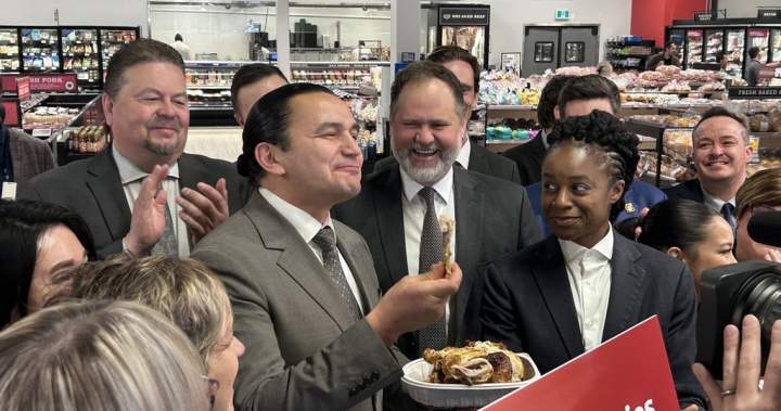 Manitoba’s provincial sales tax cut on store-bought food takes effect – Winnipeg