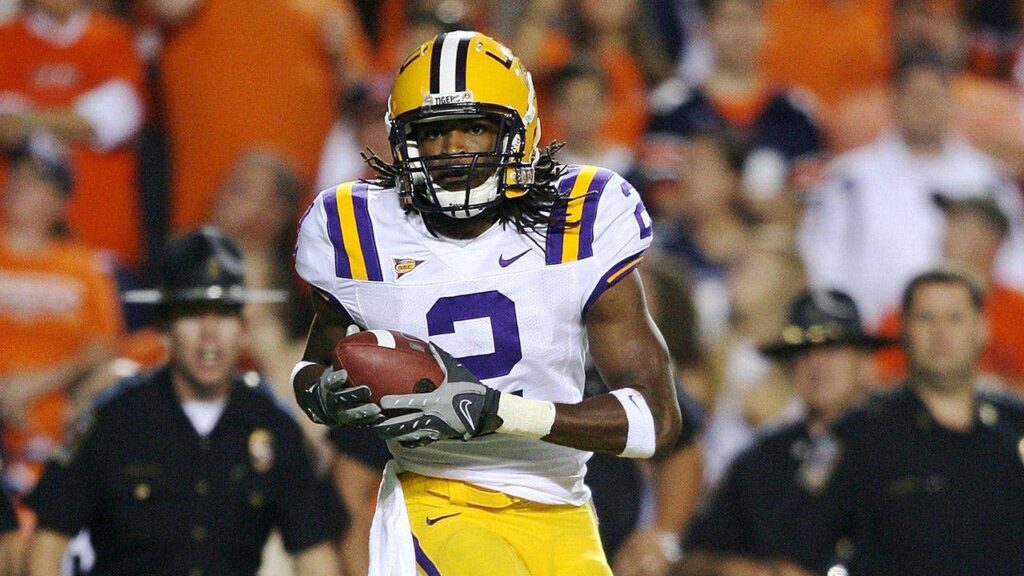 Former LSU star Demetrius Byrd arrested after alleged bus knife incident