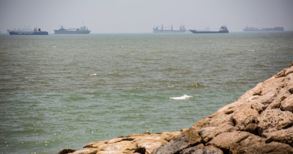 U.S. launches strikes against Iran to retaliate for attacks on 3 tankers in Strait of Hormuz