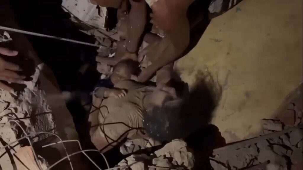 Survivors and bodies still being pulled from rubble days after twin quakes | Earthquakes
