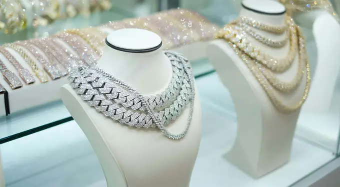 Silver price jumps for fourth day as $60 breakout comes into focus