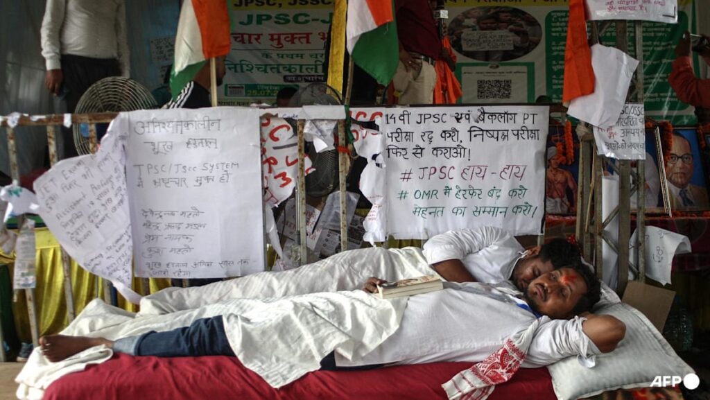 Indian students step up exam protests in Jharkhand