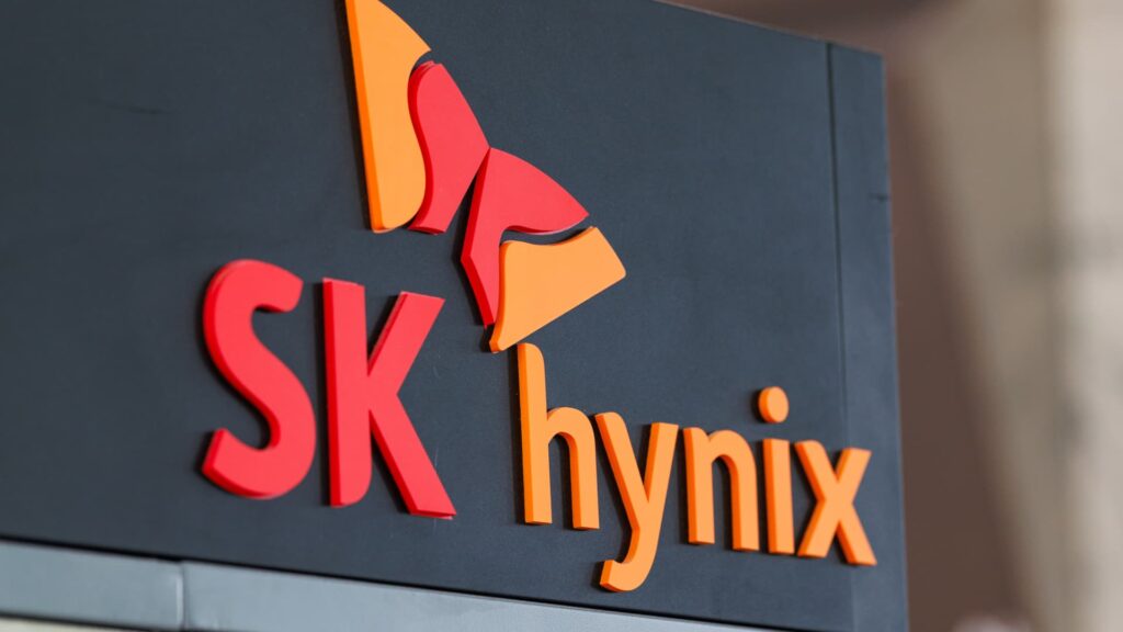 SK Hynix to invest $38 billion building new memory chip plants