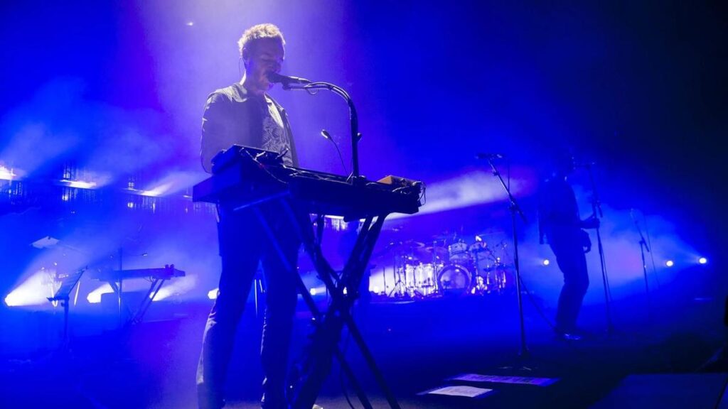 Massive Attack's Palestinian flag causes Singapore ban