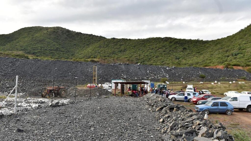 Thirty dead in Central African Republic mine collapse