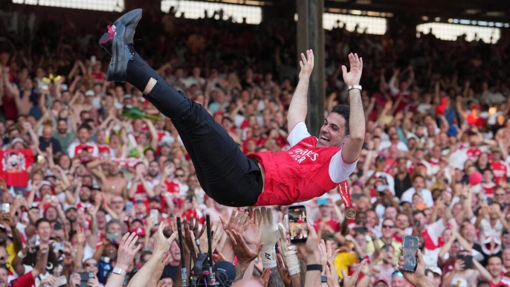 Hungry Arsenal target Shield in English season opener
