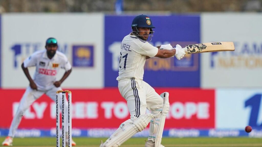 Sri Lanka fight back but India continue to pile on runs