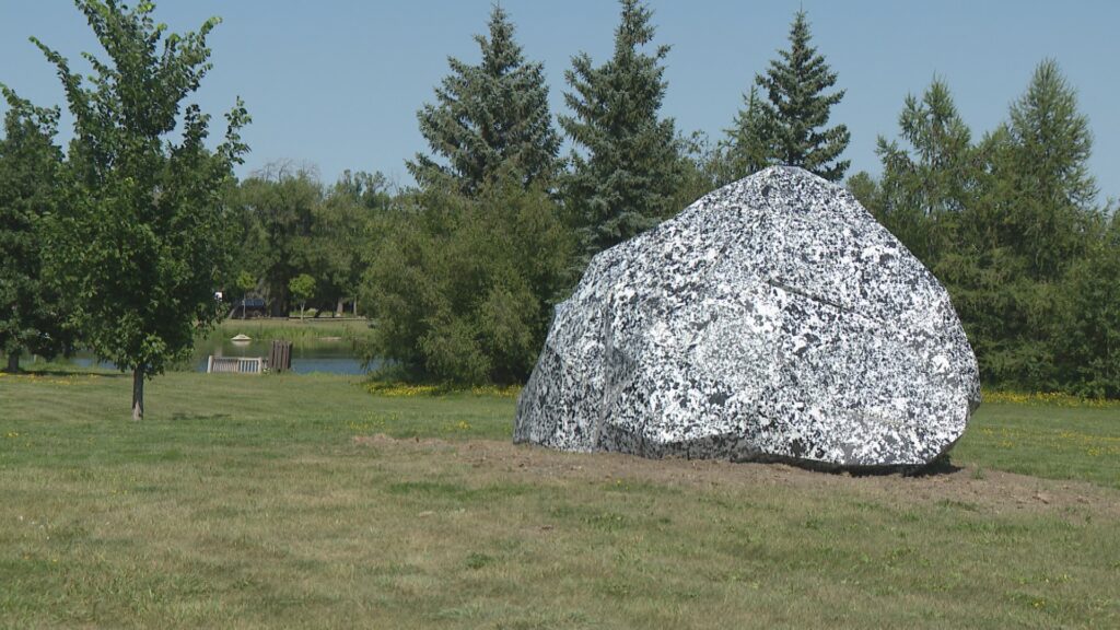 Saskatoon councillors uphold funding behind controversial $297K art installation – Saskatoon