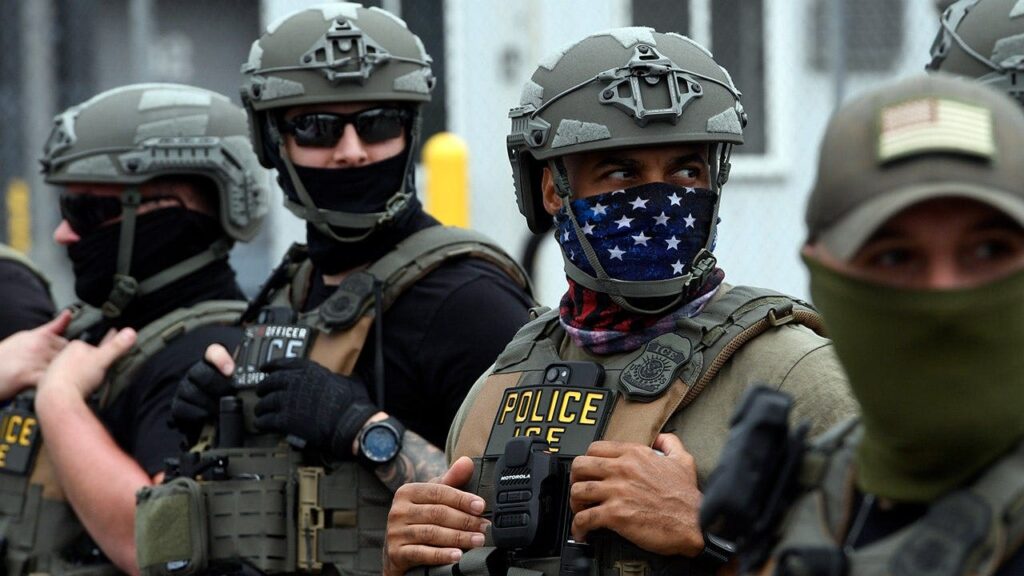 LAUSD teachers run ICE patrols near LA schools before classes start