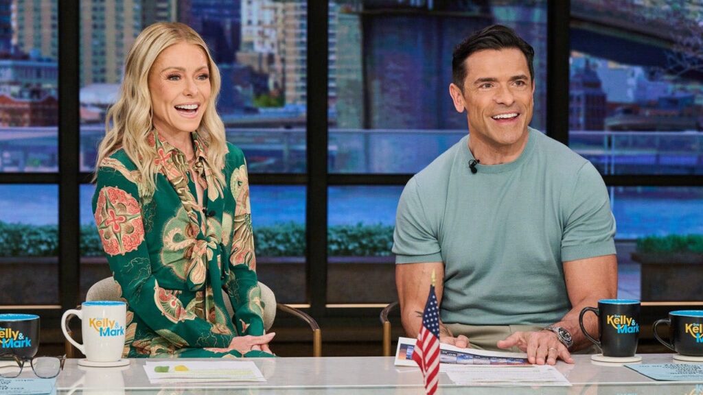 Kelly Ripa undergoes gum surgery after over-brushing caused recession