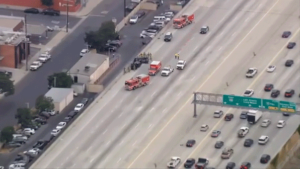 405 Freeway SigAlert in West Los Angeles causes major traffic backup