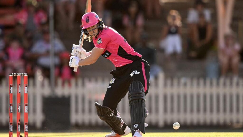 Aussie stars shine in thrilling Hundred victories