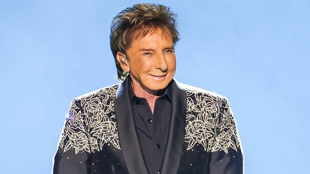 Barry Manilow cancels show in Lexington 45 minutes before curtain