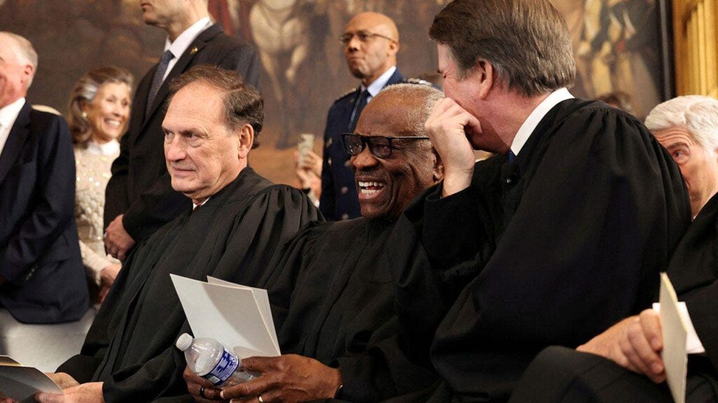Clarence Thomas says Alito found him ‘scary’ at Yale Law School