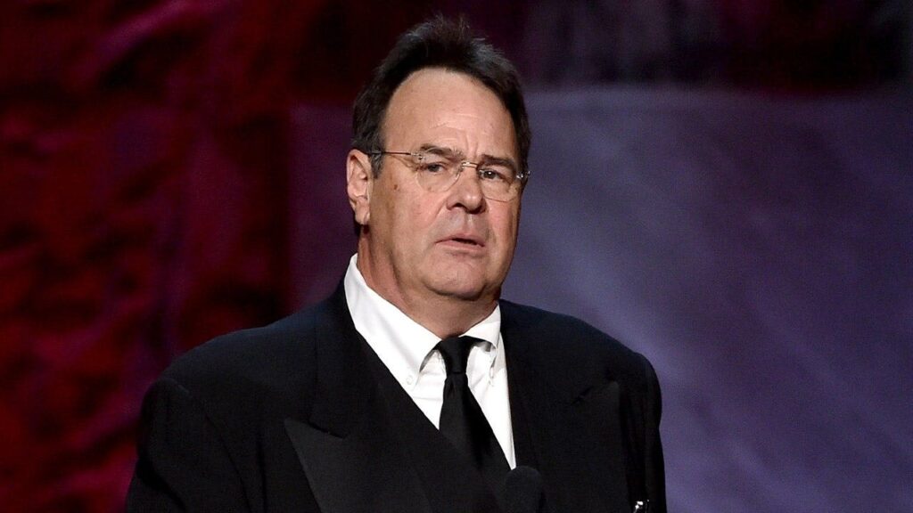 Dan Aykroyd contrasts Malibu wealth with the California homeless crisis