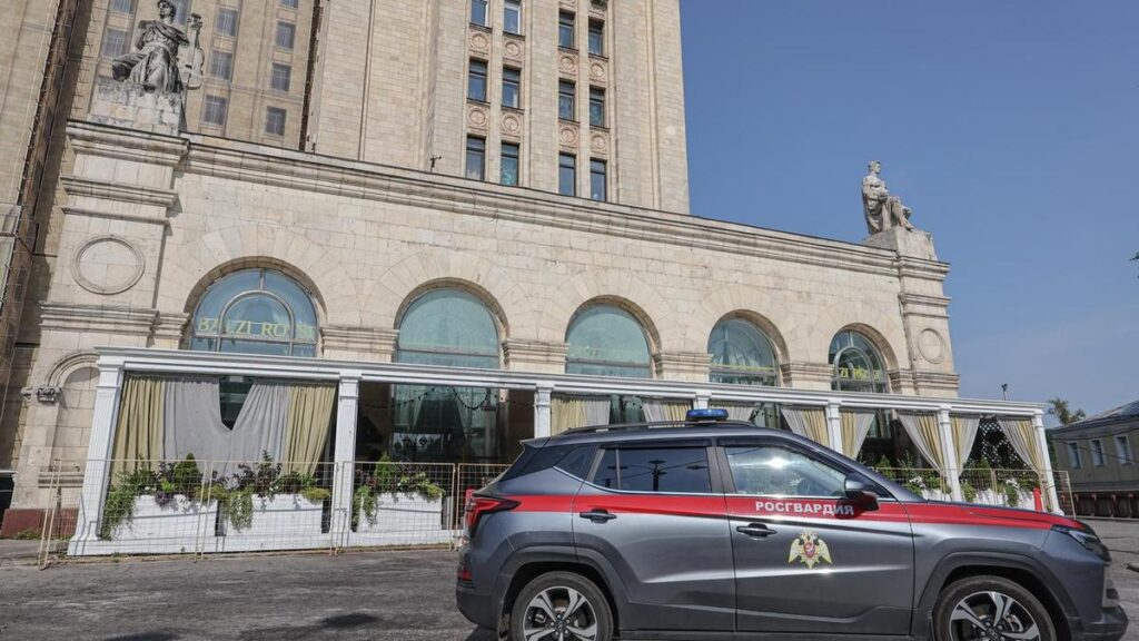 Moscow mayor calls restaurant bomb 'terrorist act'