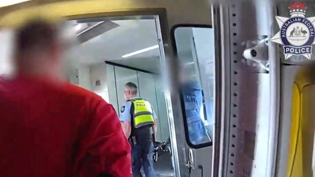 21yo charged with assaulting cabin crew, punching passenger on flight to Melbourne