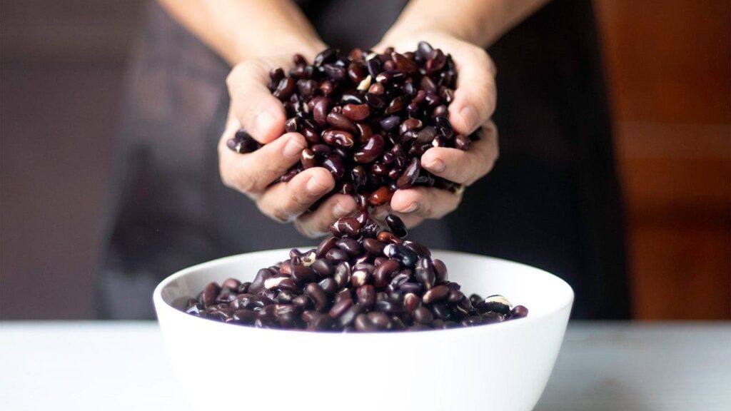 Best beans for protein, fiber and heart health, ranked by experts