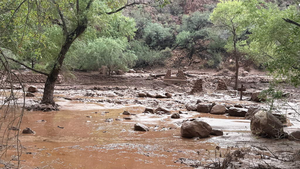 Grand Canyon flash flood leaves 20+ people unaccounted for near Phantom Ranch