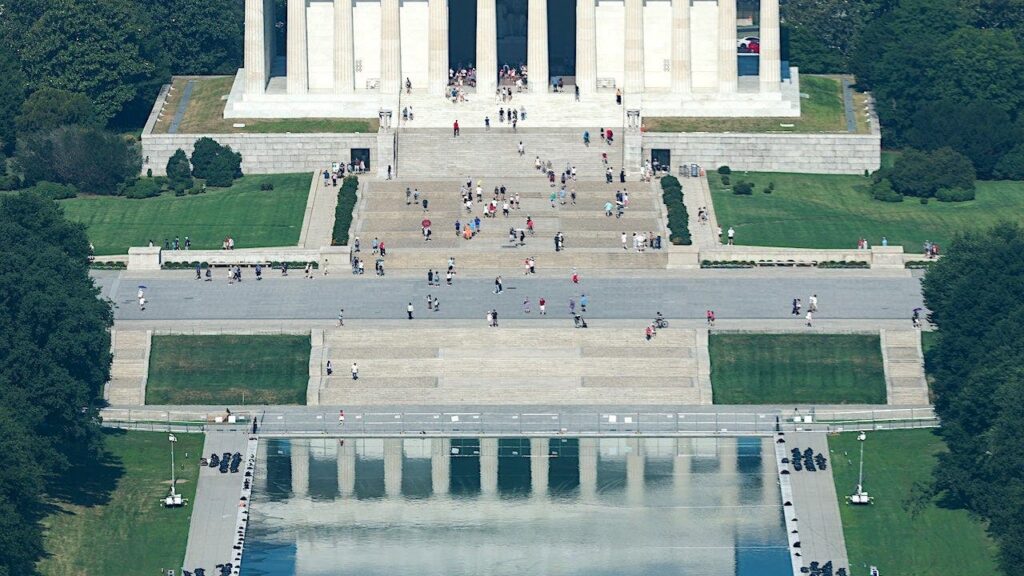 Trump posts NPS witness account alleging Reflecting Pool vandalism