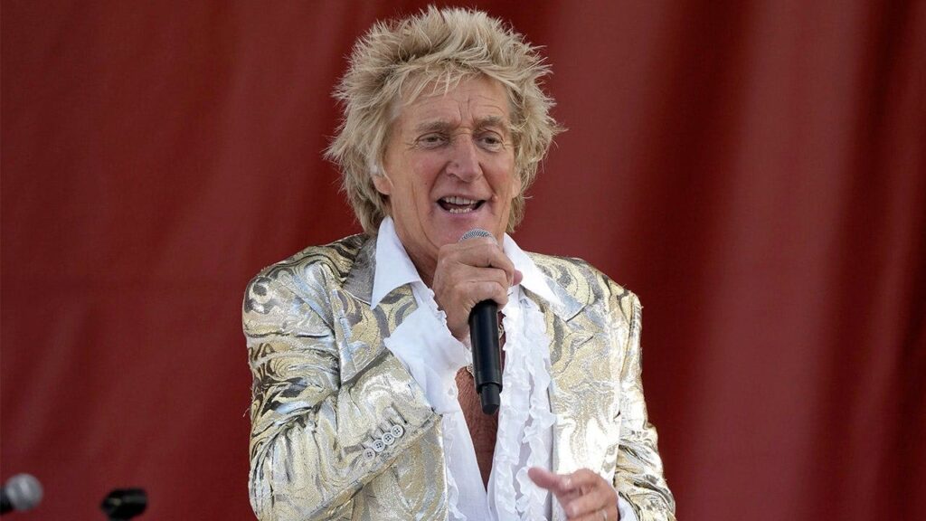 Rod Stewart postpones Cincinnati concert due to ‘minor medical procedure’