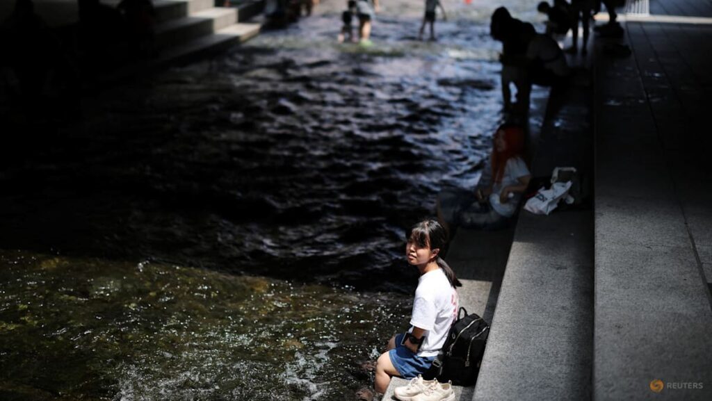 Record heatwave spreads across Korean peninsula, prompting emergency response
