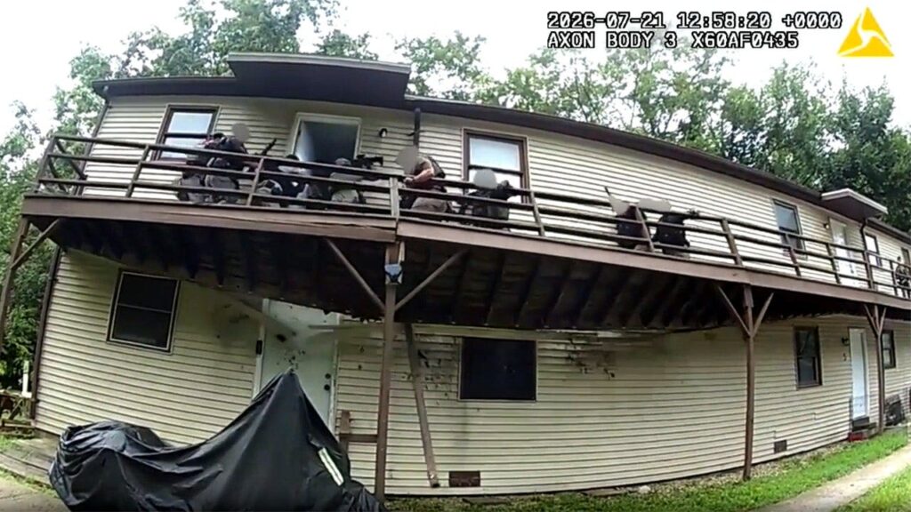 Deck collapses under US Marshals during Missouri sex offender arrest