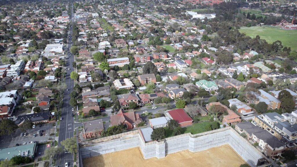 Rising interest rates wipe out house price falls as RBA lifts cash rate