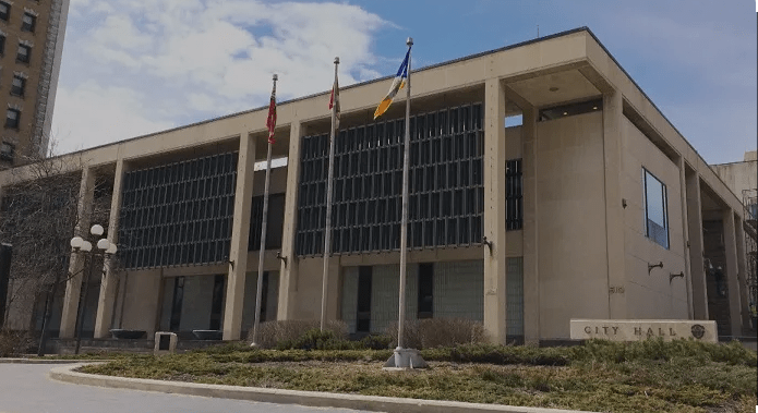 St. Boniface residents raise concerns over proposed aquatic centre – Winnipeg