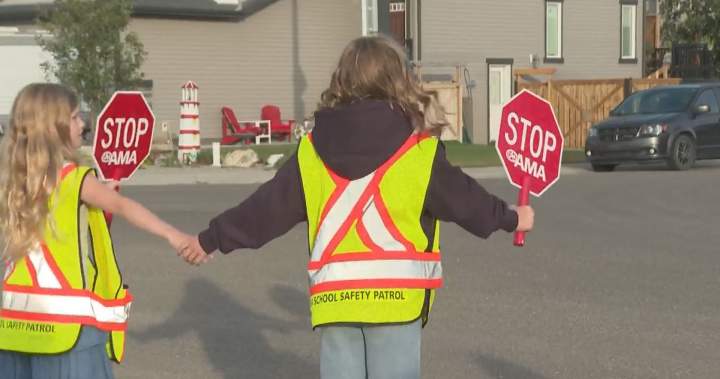 Alberta Motor Association student patrollers return to province’s crosswalks