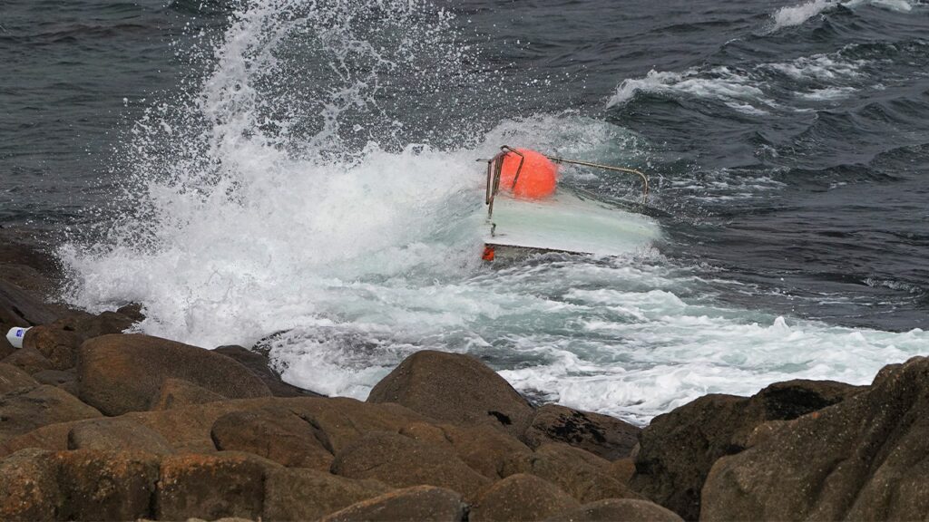 Teen rescued after Alaska fishing boat capsizes, 2 other boaters found dead
