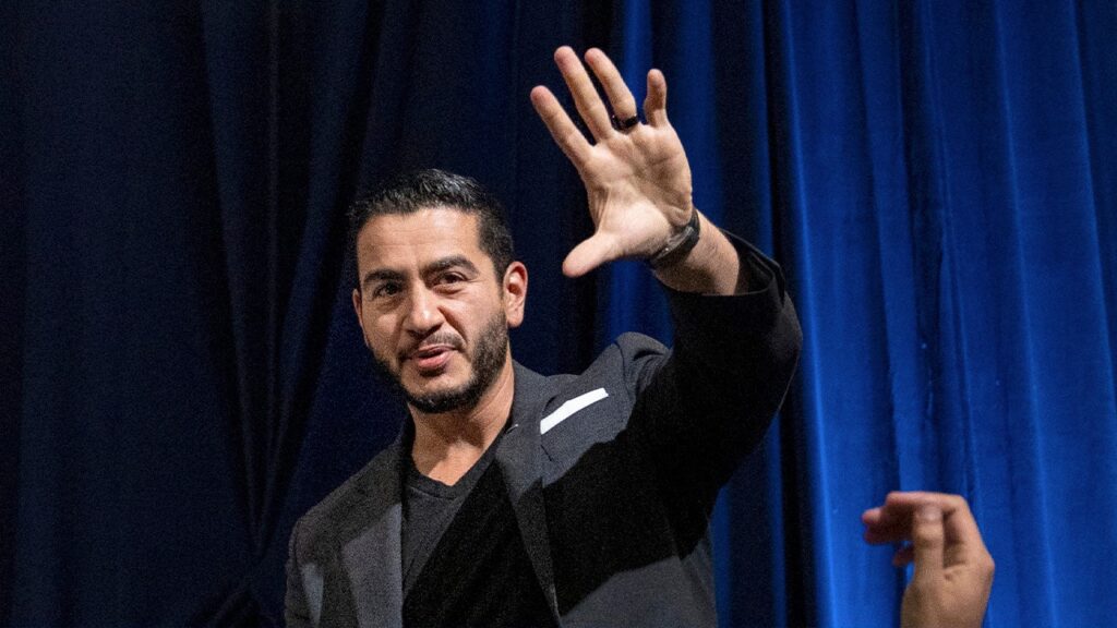 Abdul El-Sayed repeatedly asked if he’s running for president