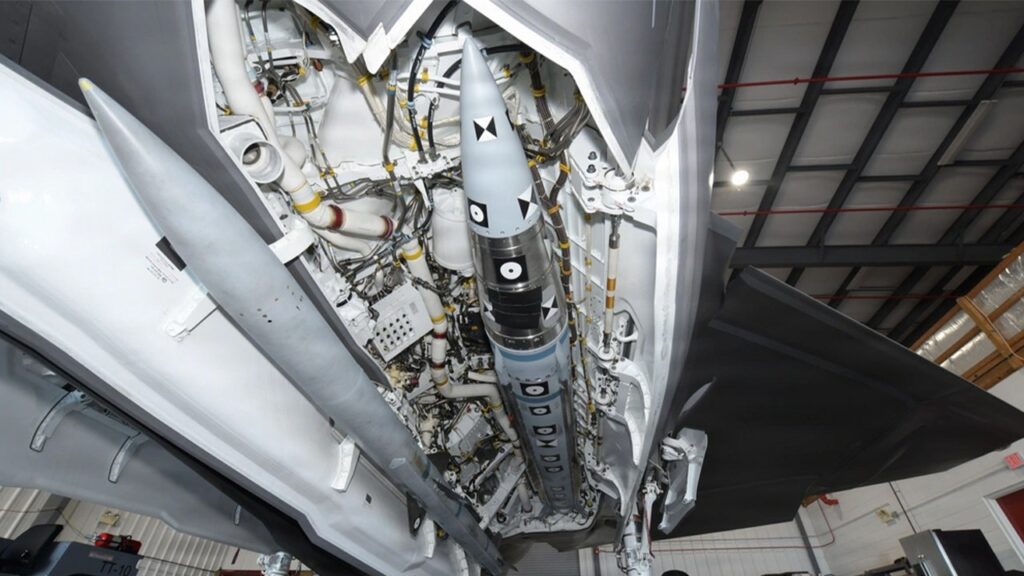 US Navy develops MALICE long-range air-to-air missile