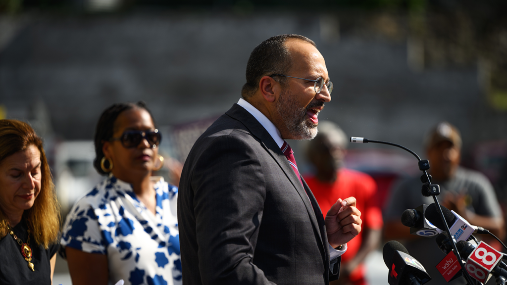 Danbury, CT approves non-citizens as police officers after ICE raids