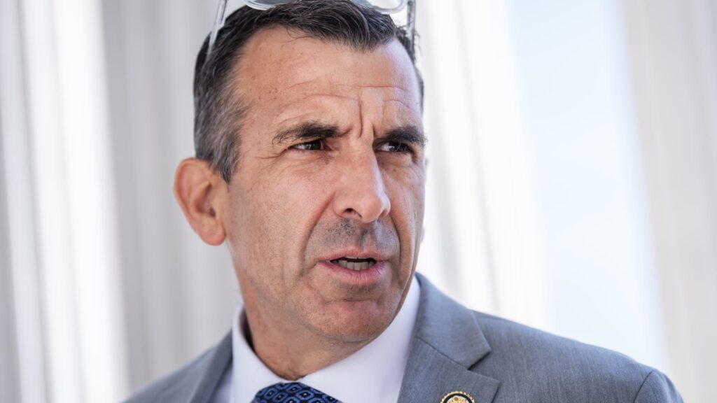 Silicon Valley Democrats demand probe of Starlink Ukraine restrictions