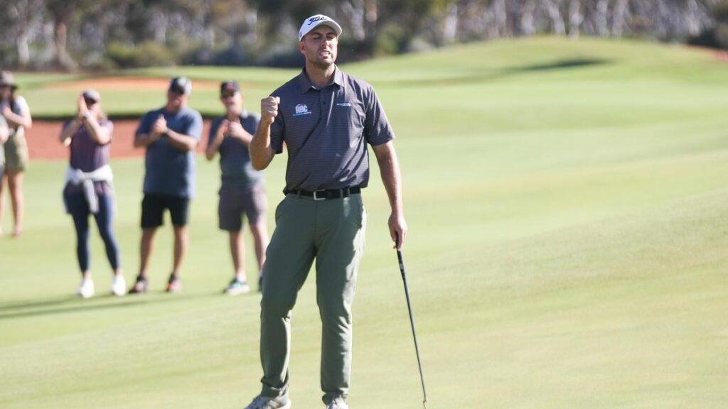 Warren cries tears of joy as he notches first Australasian Tour win at WA PGA Championship at Kalgoorlie