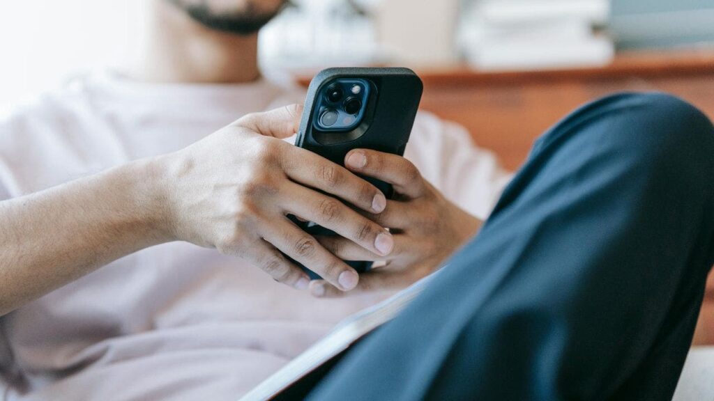 P7 DarkSword iPhone spyware can steal passwords, photos and notes