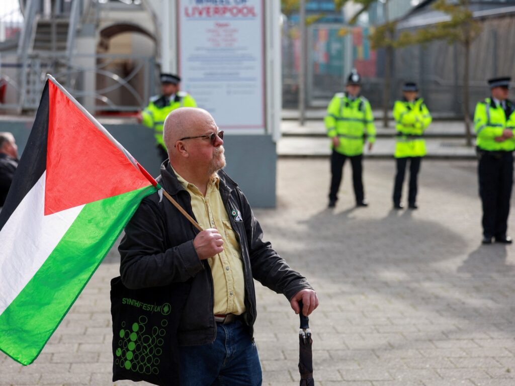 Hundreds to defy Palestine Action ban in protest at US embassy in London | Protests