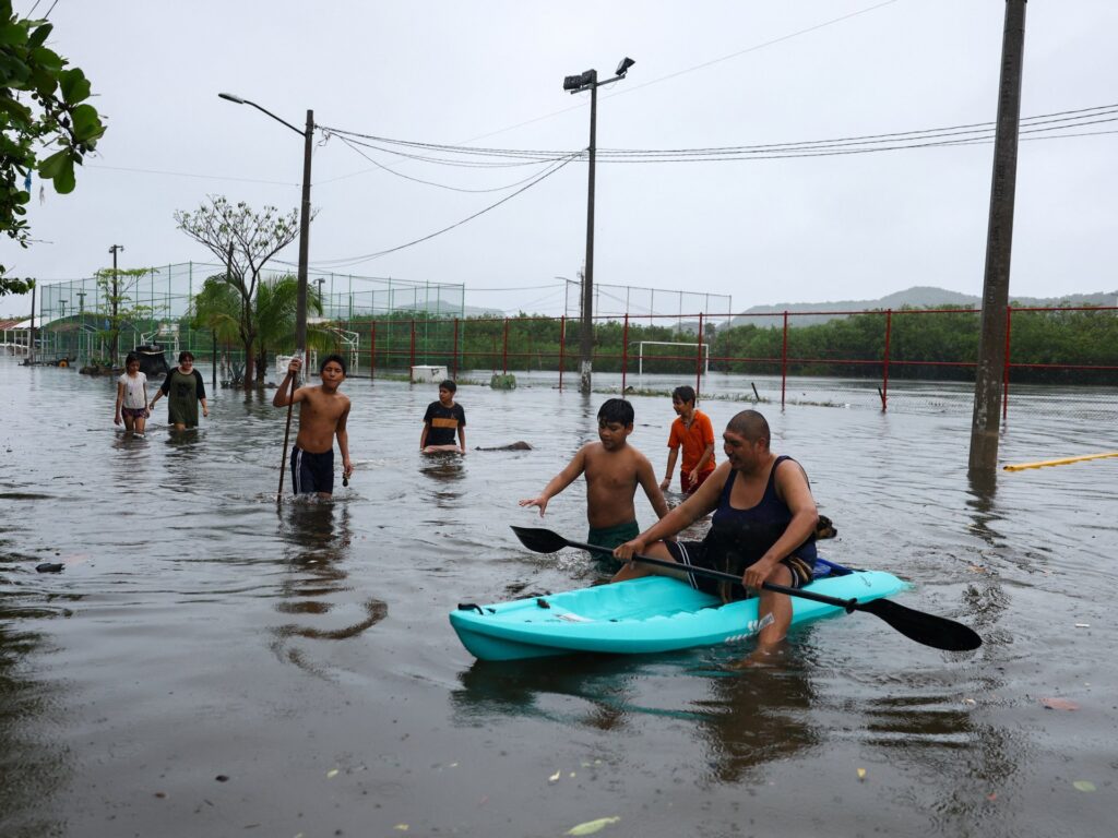 Mexican president urges residents to shelter as Hurricane Simon approaches | Weather News