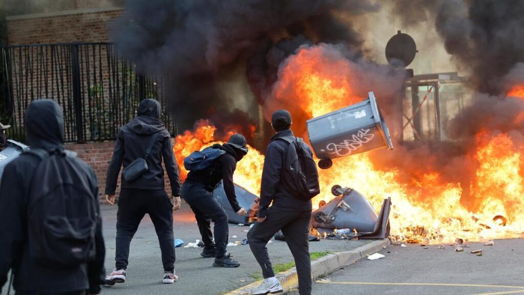 Student protests grip France as PM calls crisis meeting