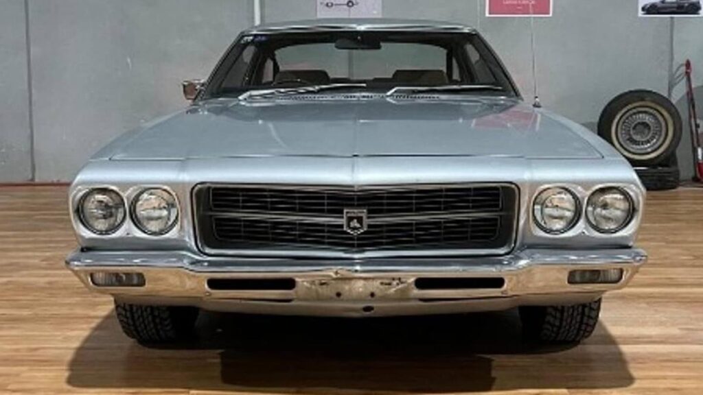 Police search for rare $120,000 vintage Holden Monaro stolen from Melbourne garage