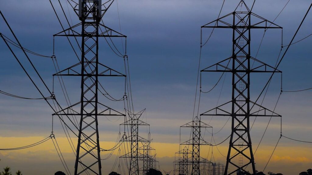 Wholesale electricity prices plunge 27 per cent as solar and battery storage surge