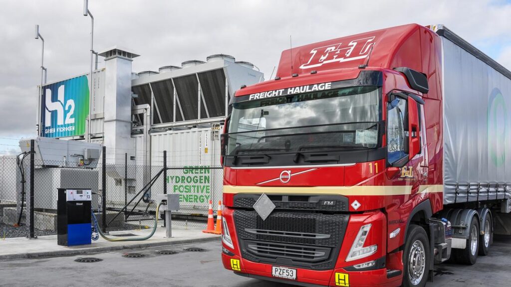 Herd on the Terrace: Warradarge Energy in liquidation pours fuel on Fenix Resources fight