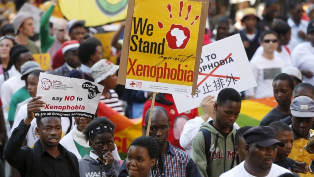 Zimbabweans struggle to rebuild after fleeing xenophobia in South Africa | News
