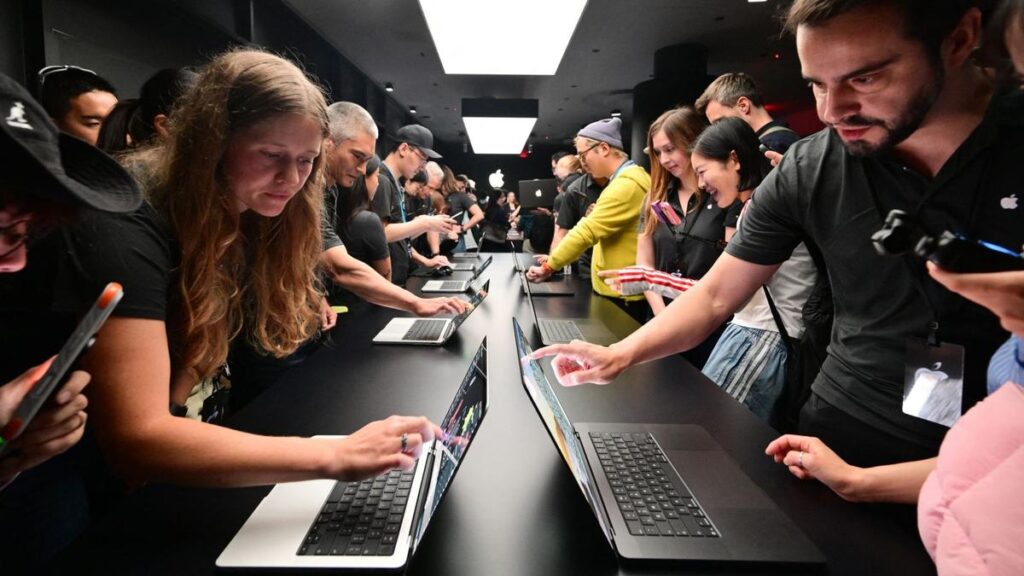 Apple brings touch to the Mac, reversing years-old stance on touchscreen laptop