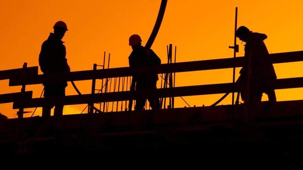 Building sector struggles to build way out of crisis as three WA construction companies collapse each week, which the opposition blames on a raft of Labor Government policies