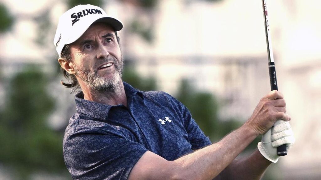 Hot Hensby one off pace in Schwab Cup playoff opener